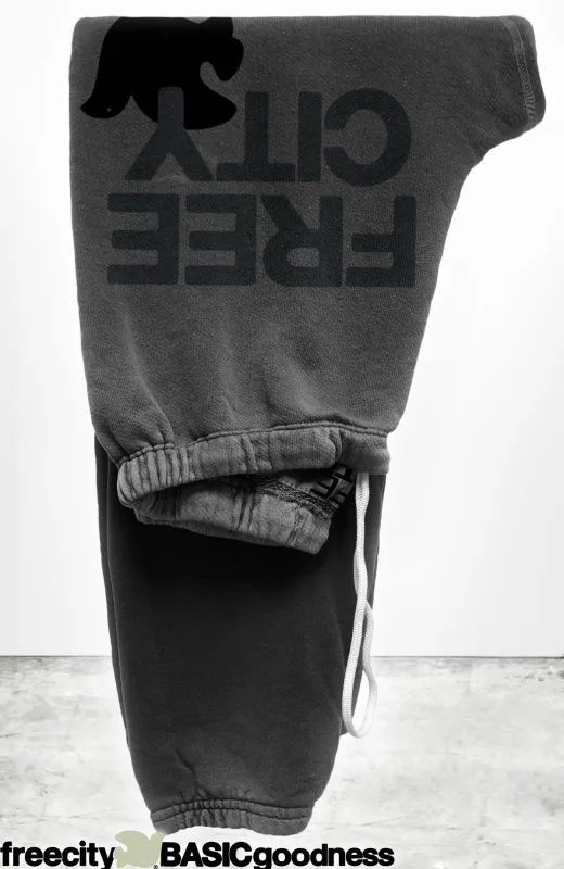 FREECITY sweatpant - spacerocks made by freecity