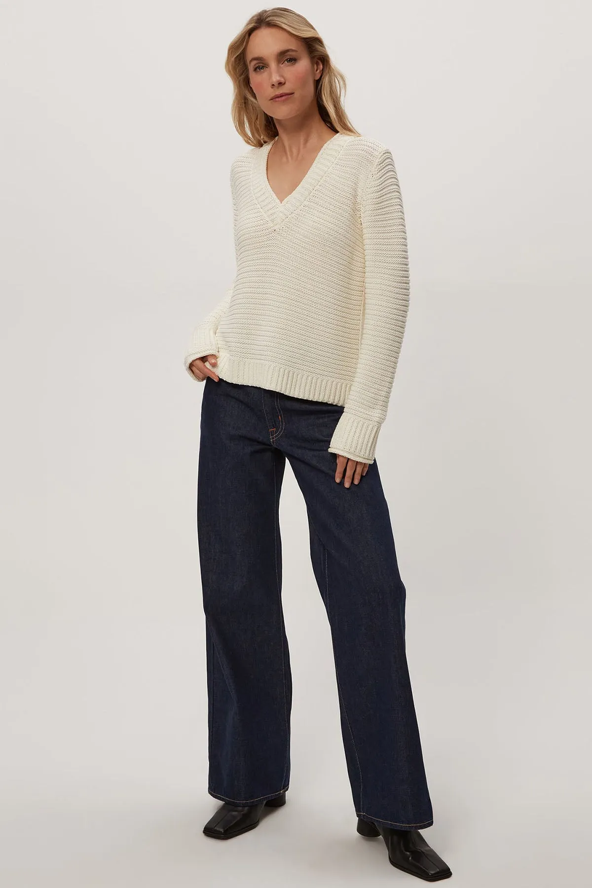 Linda V neck Pullover sold by French Cuff product image thumbnail 2