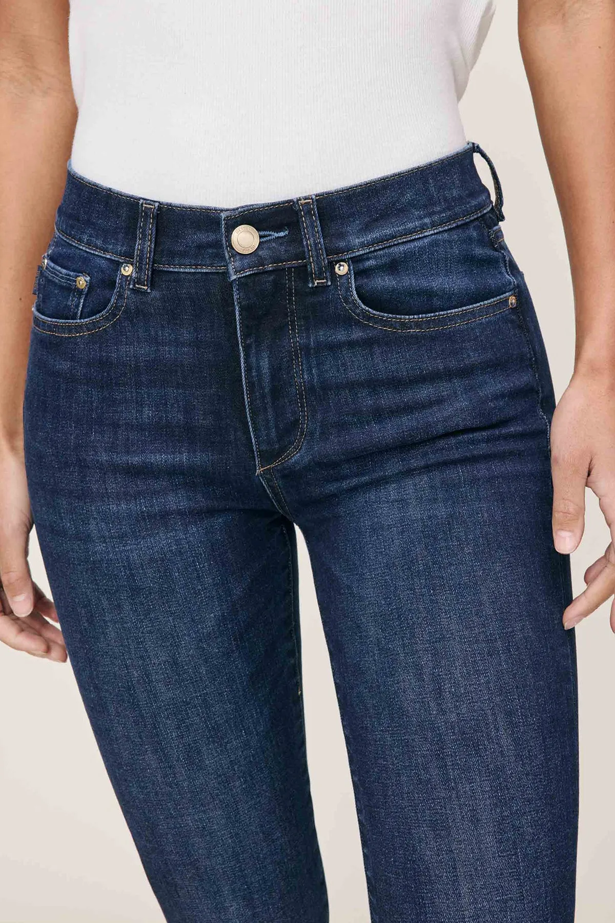 Mara Straight: mid rise instasculpt™ ankle sold by French Cuff product image thumbnail 5