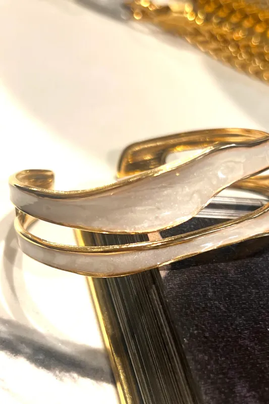 Amara made by French Cuff