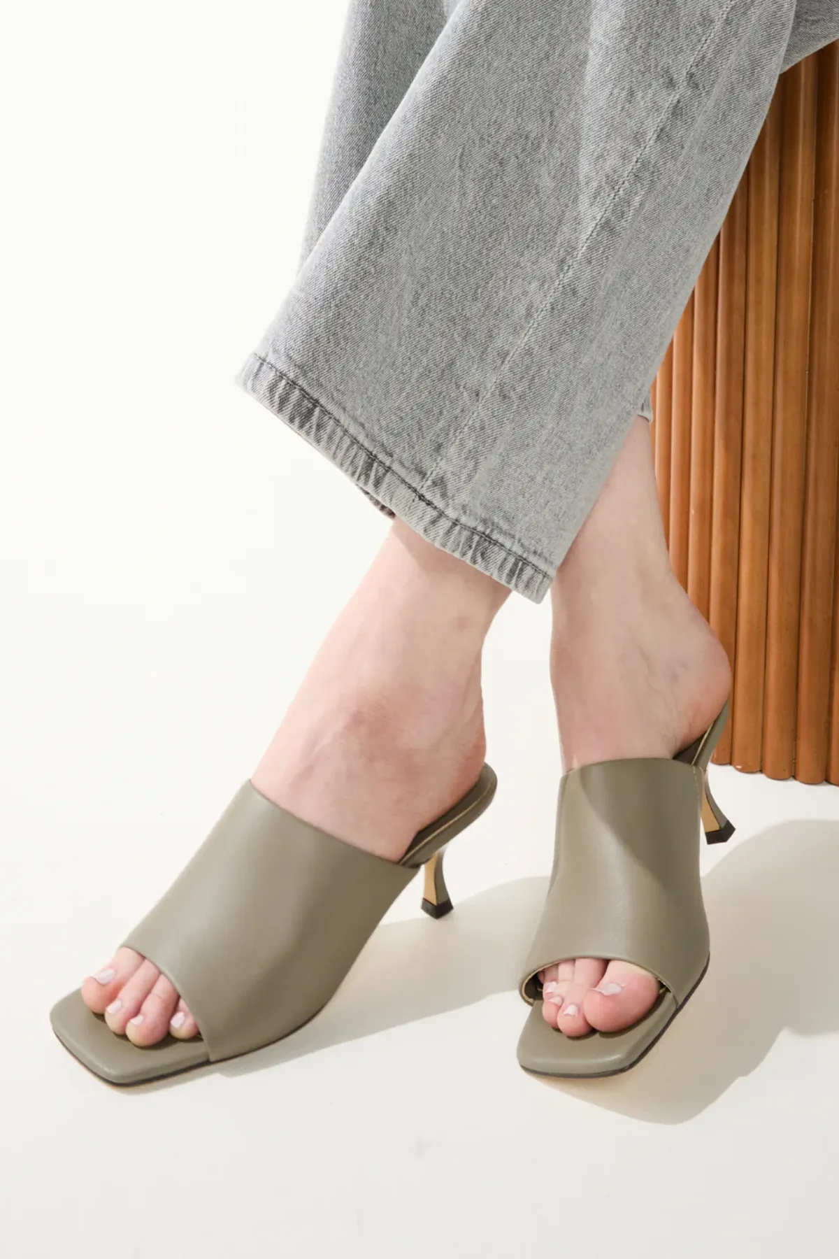 Wren sold by French Cuff product image thumbnail 4