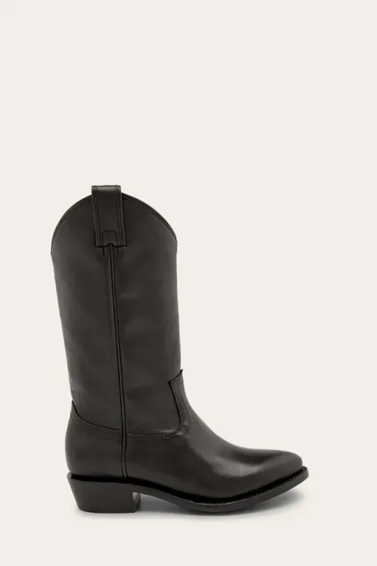 Frye Women BILLY PULL ON BLACK/SOFT WAXY sold by Frye