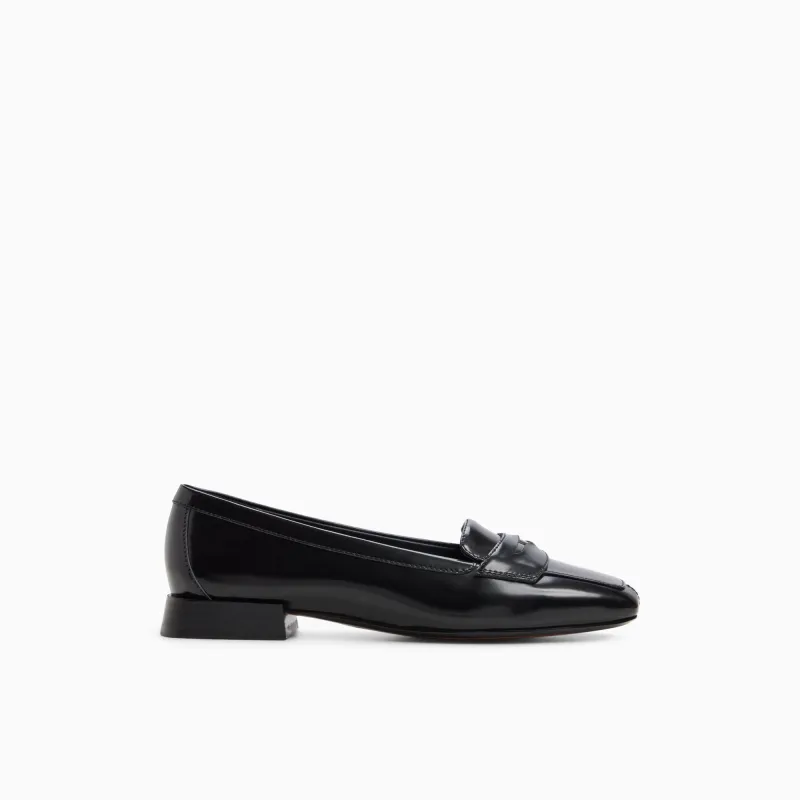 Women's Dawn Ballet Loafer made by G.H.BASS