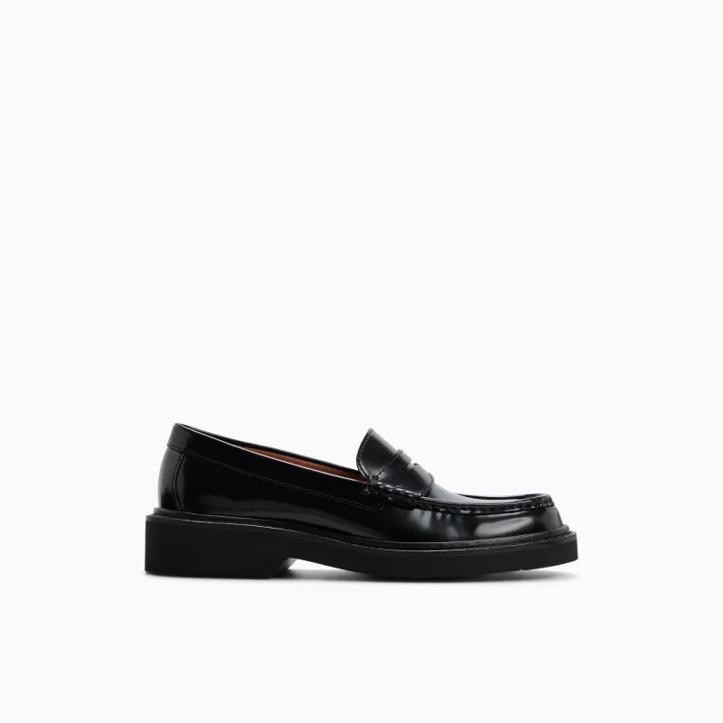 Women's Grace Penny Loafer made by G.H.BASS