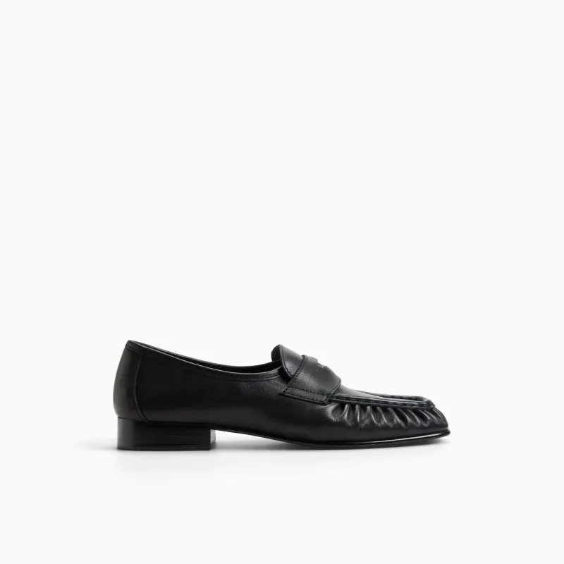 Women's G.H.BASS x Aritzia Milton Coin Penny Loafer made by G.H.BASS