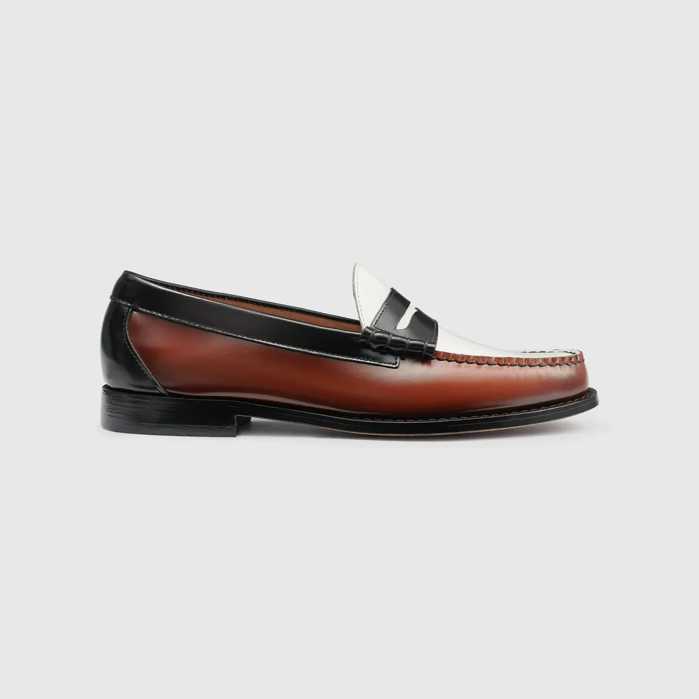 MENS LARSON CONTRAST WEEJUNS LOAFER sold by G.H. Bass & Co. product image thumbnail 2