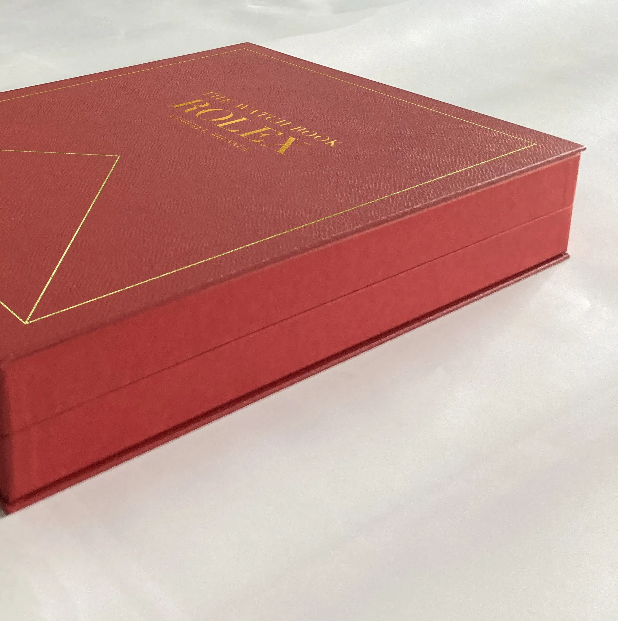 The Watch Book Rolex: 3rd updated and extended edition sold by Gestalten product image thumbnail 3
