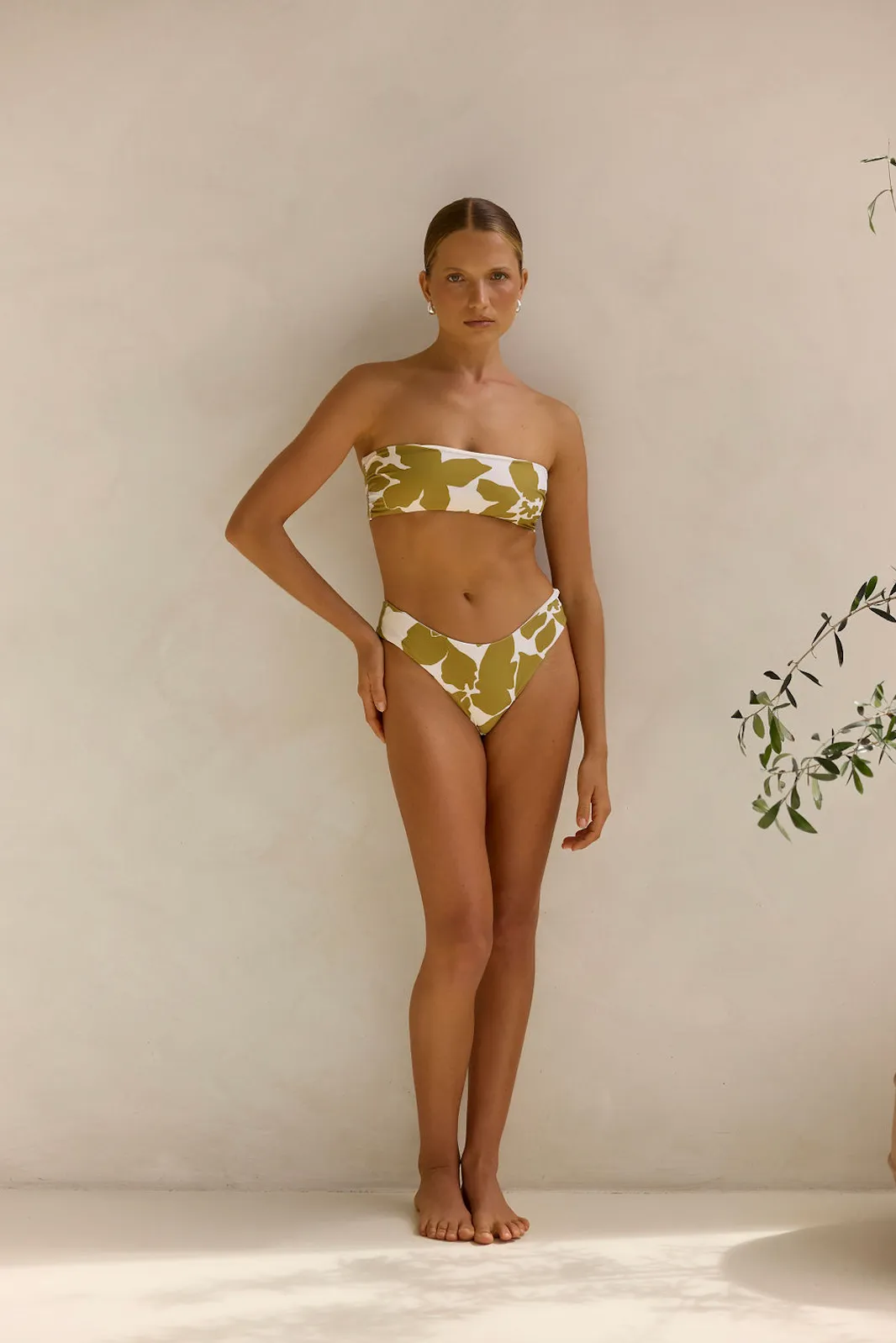 LEVI BOTTOM sold by Gillia