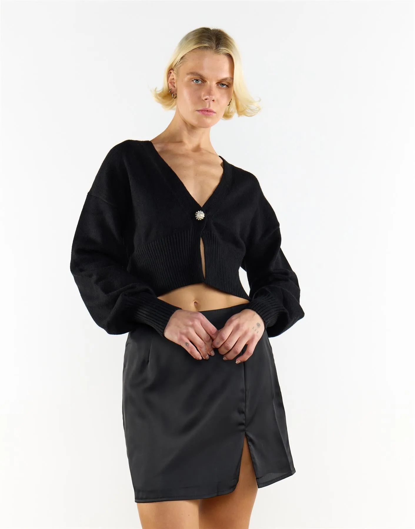 Black Fine-Knitted Long Sleeve Cropped Cardigan sold by Glamorous product image thumbnail 4