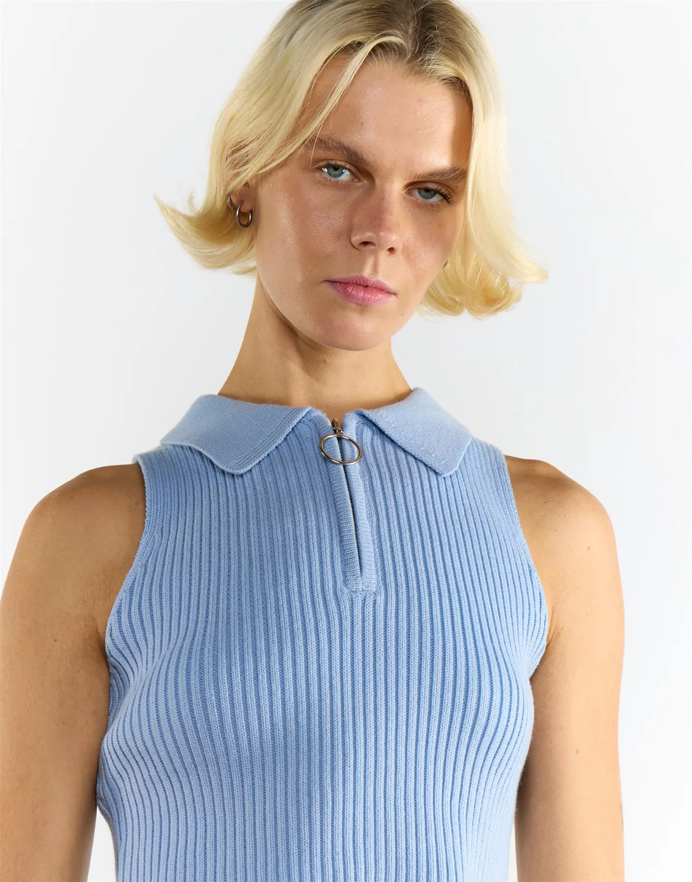 Knitted Light Blue Half Zip Sleeveless Crop Top sold by Glamorous product image thumbnail 3