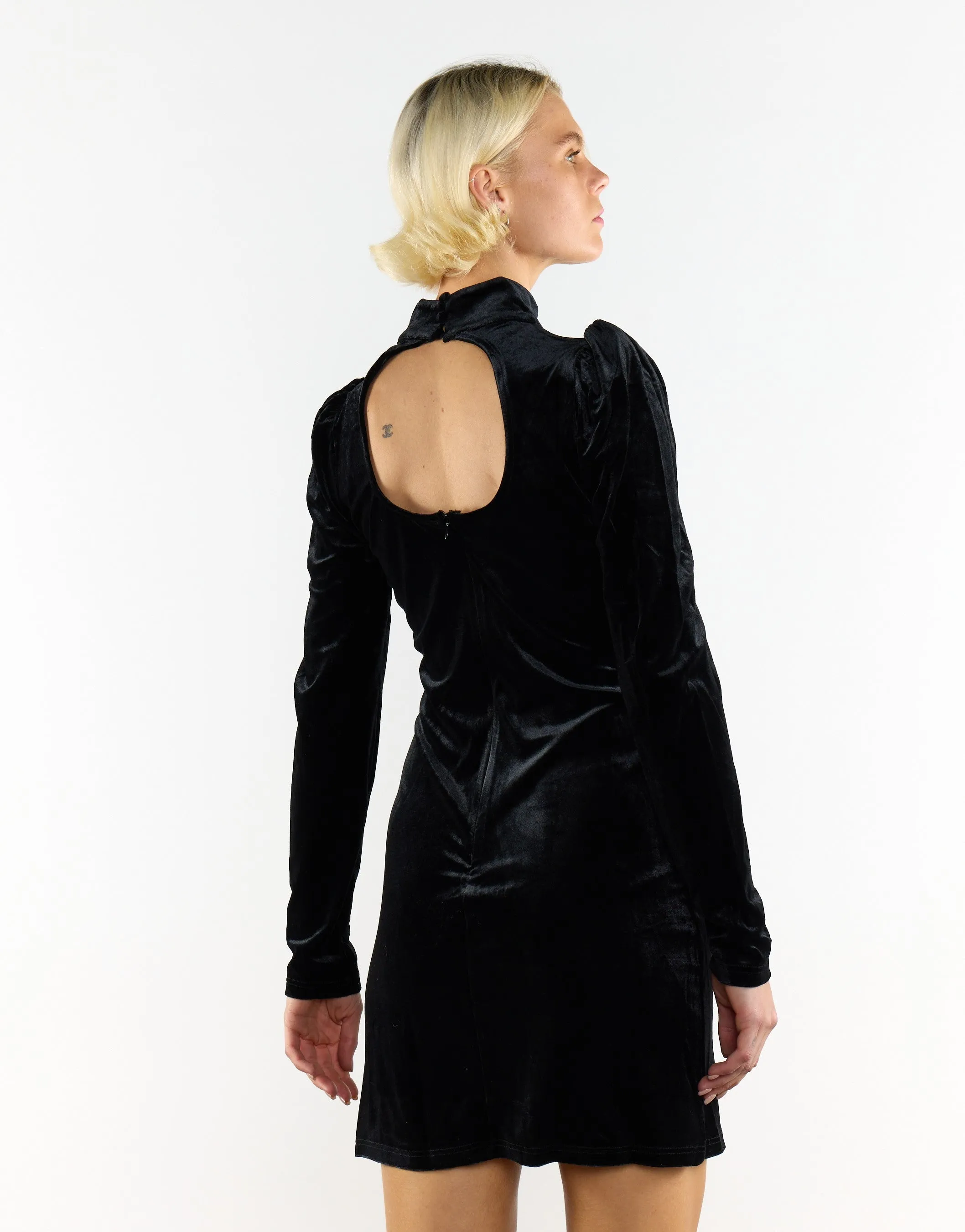 Glamorous Black Velvet Puff Shoulder Long Sleeve Mini Dress sold by Glamorous product image thumbnail 2