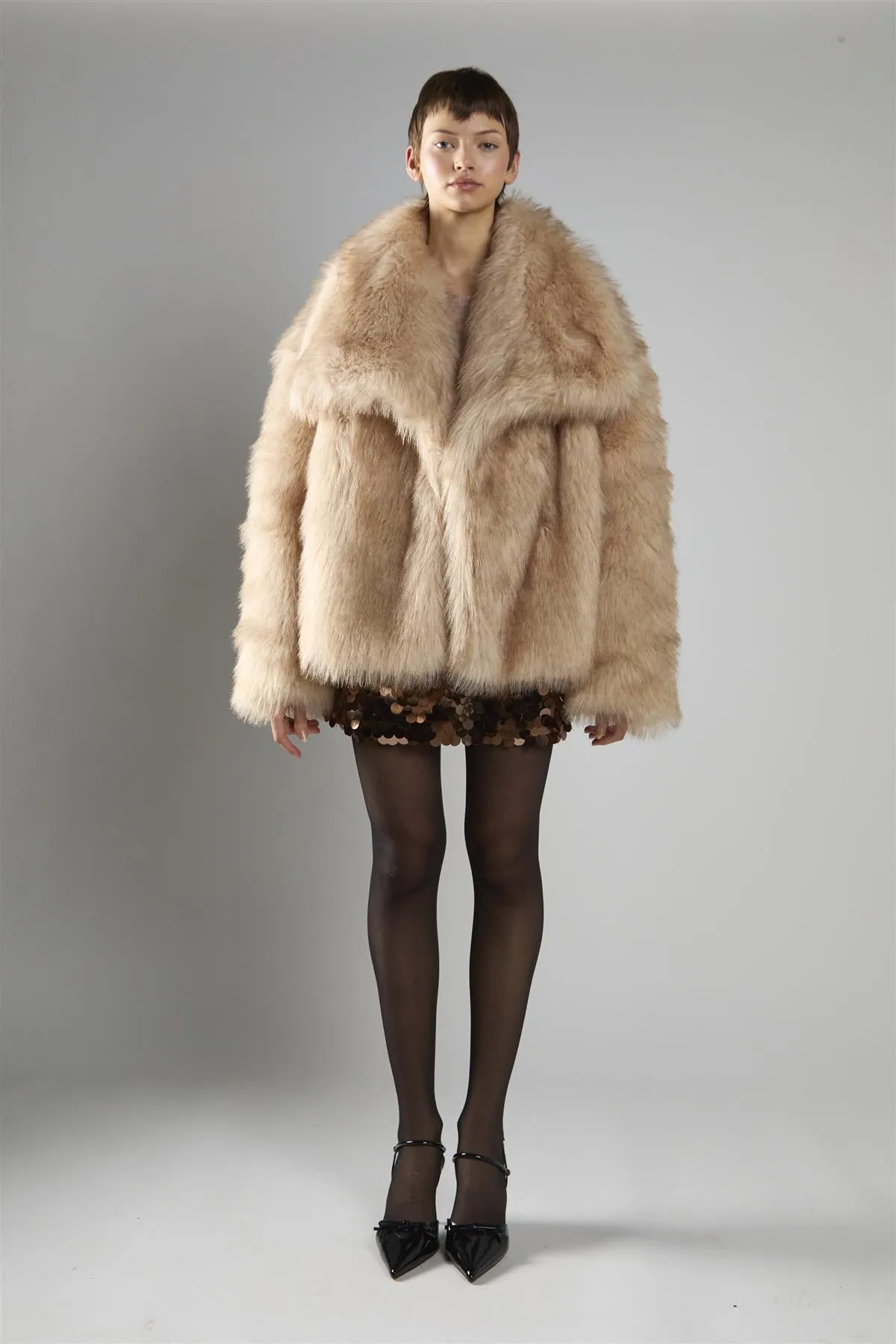 Light Sand Oversize Faux Fur Long Sleeve Coat sold by Glamorous product image thumbnail 5