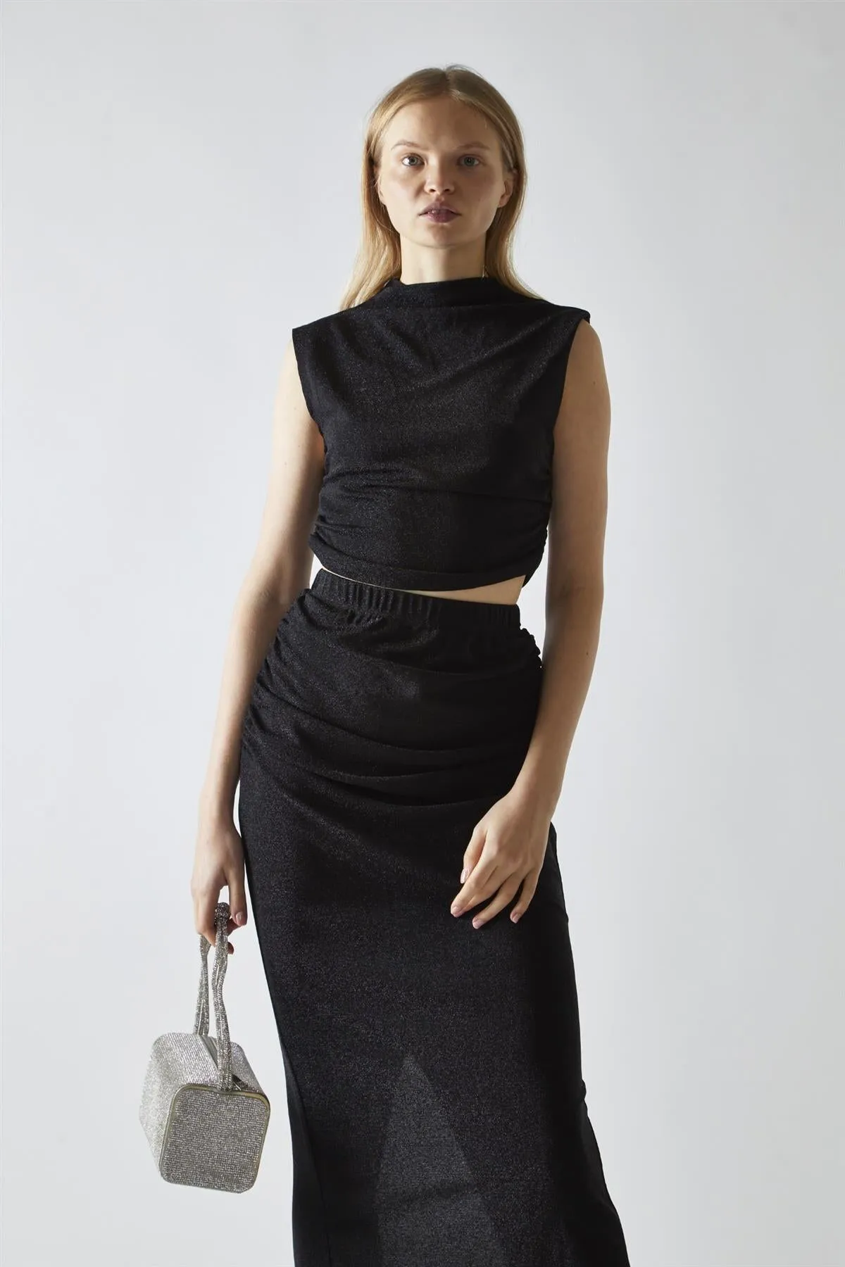 Black-Glitter High-neck Crop-Top sold by Glamorous product image thumbnail 3