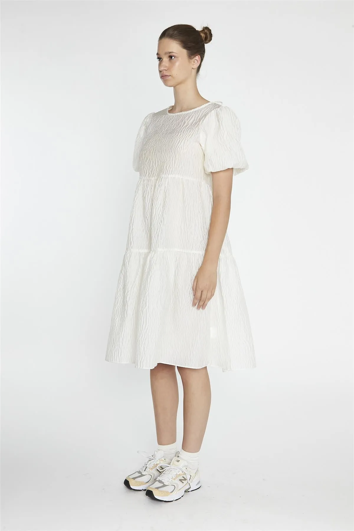 Cream Textured-Brocade Tiered Midi-Dress sold by Glamorous product image thumbnail 4