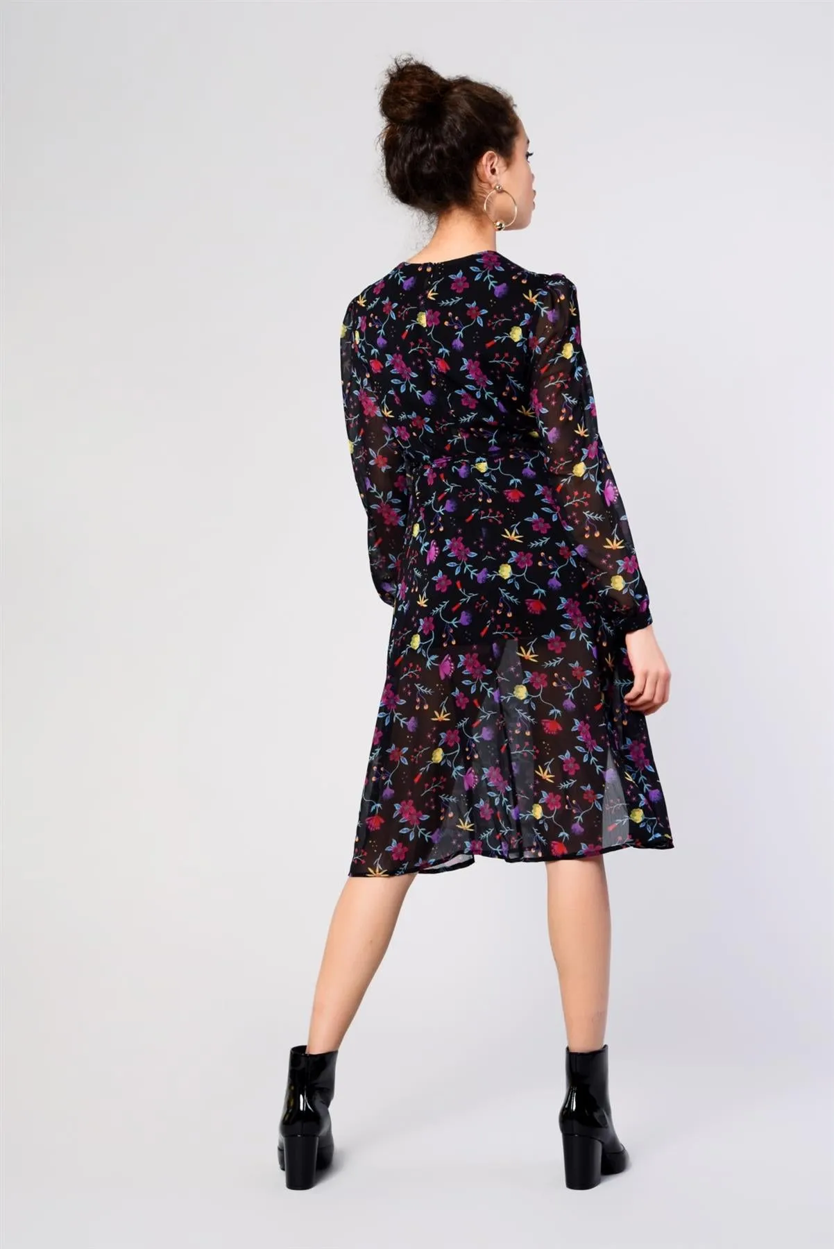 Black Watercolour-Floral Leg-Split Midi-Dress sold by Glamorous product image thumbnail 2