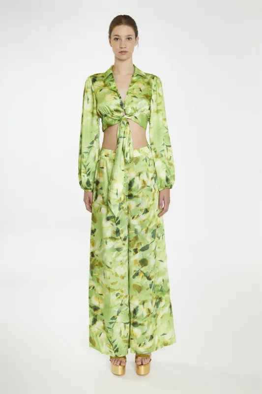 Green Multi-Blur Tie-Front Crop-Blouse made by Glamorous