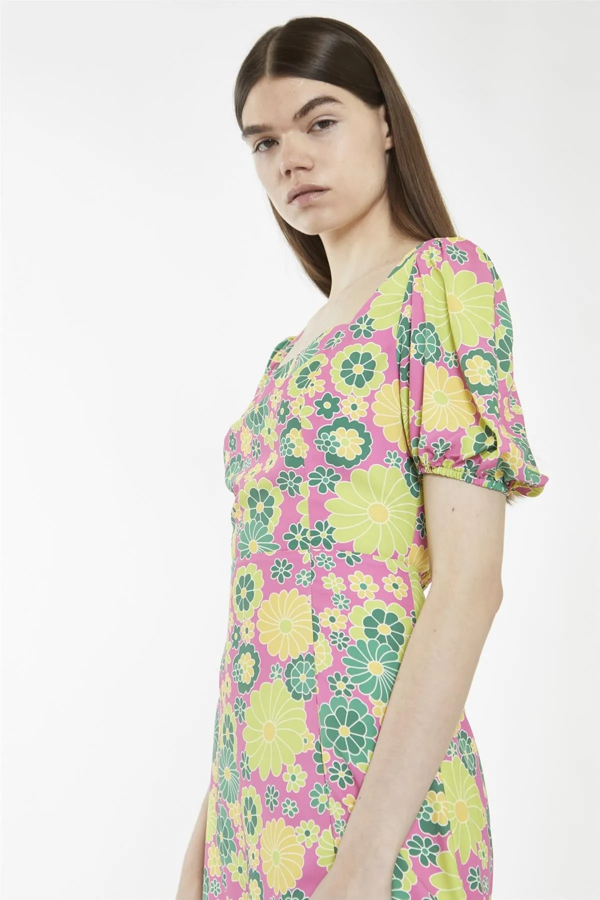 Pink-Multi-60S-Flower Square-Neck Midi-Dress sold by Glamorous product image thumbnail 3