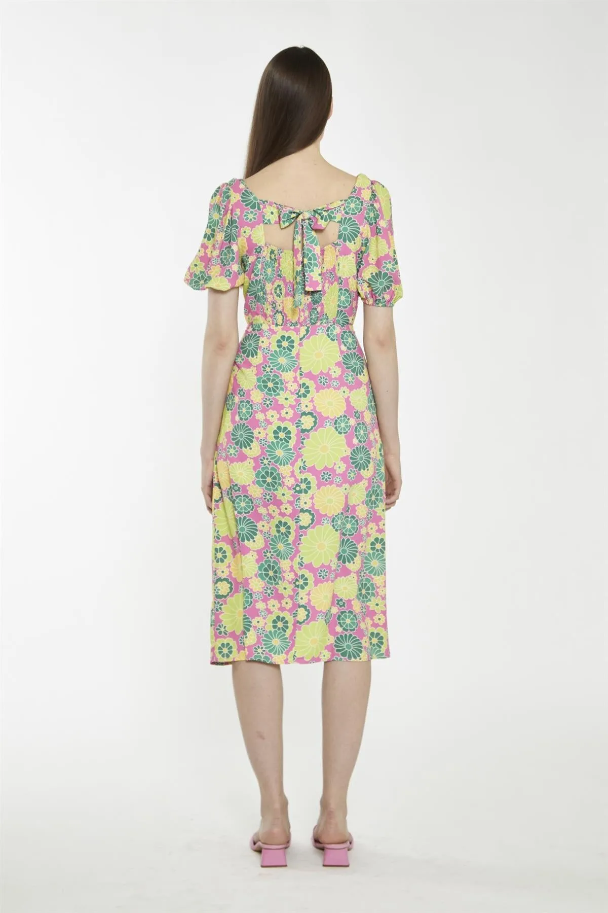 Pink-Multi-60S-Flower Square-Neck Midi-Dress sold by Glamorous product image thumbnail 2