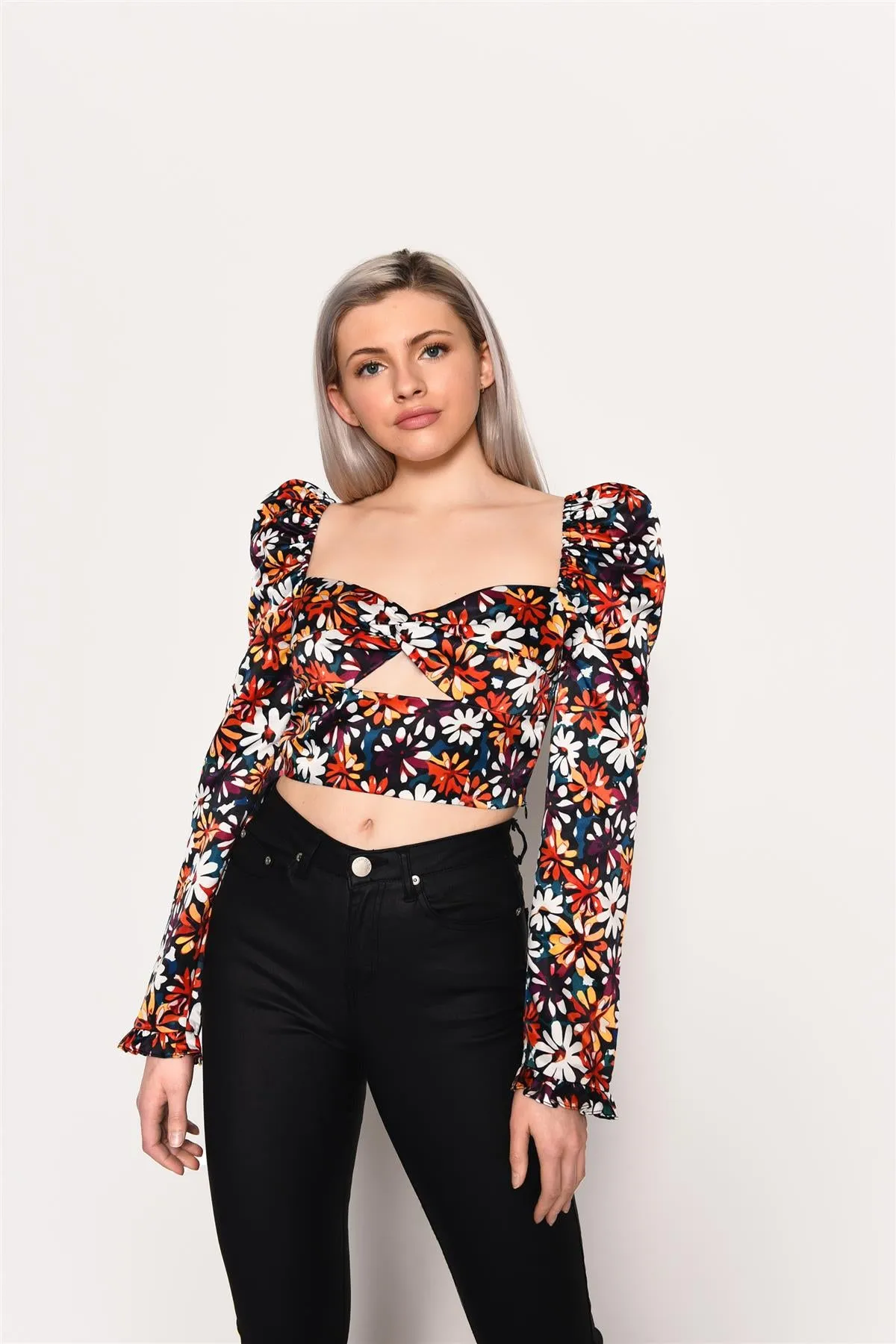 Painted-Daisy Long-Sleeve Crop-Top sold by Glamorous product image thumbnail 3