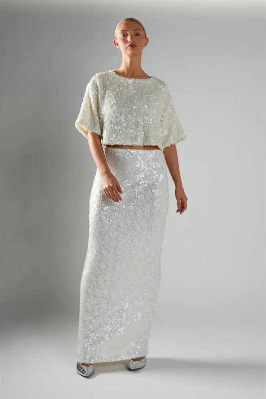 Matt-White-Sequin Boxy Crop-Top made by Glamorous