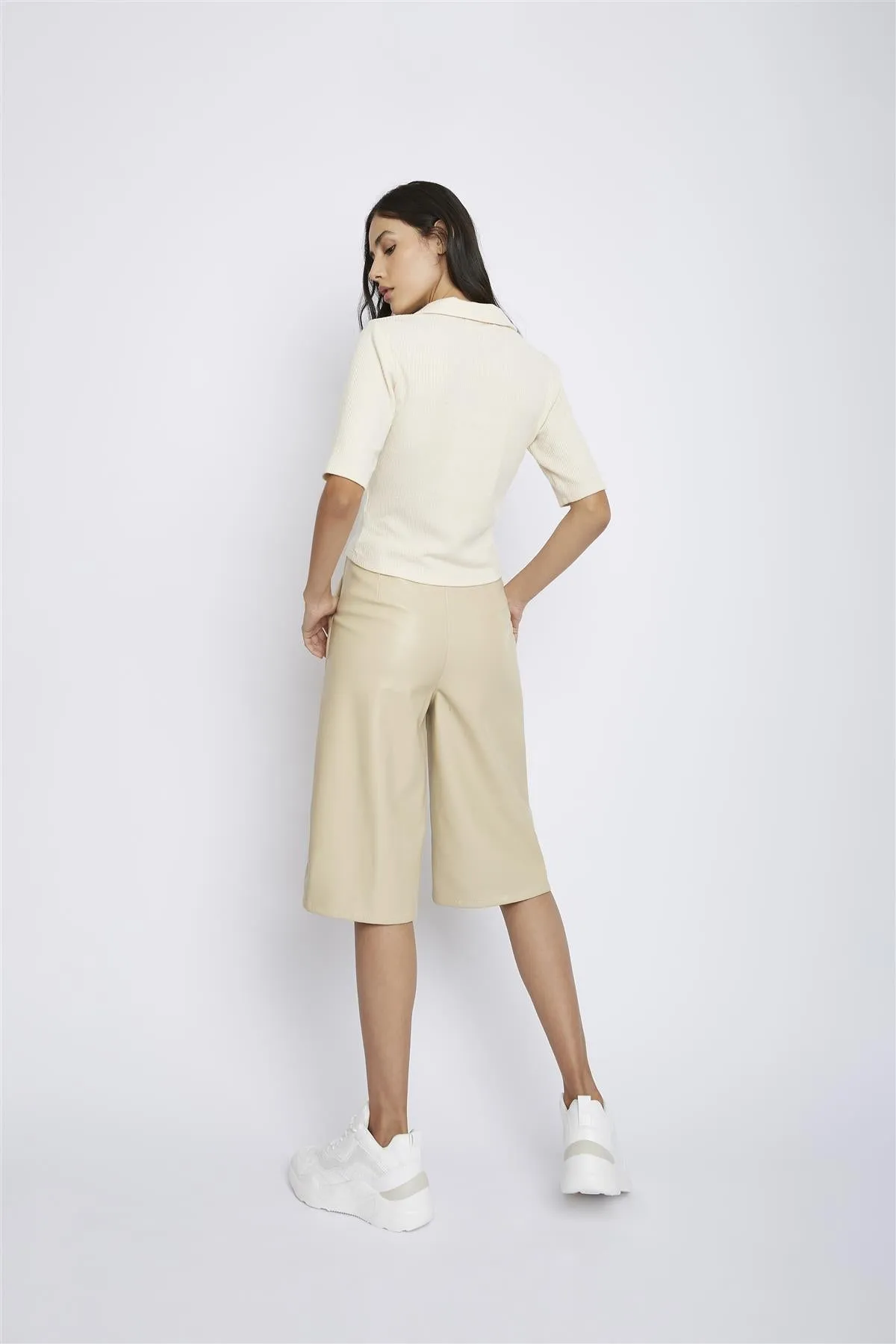 Dark-Cream Fitted-Button-Up-Polo-Top sold by Glamorous product image thumbnail 2
