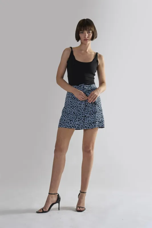 Black Square Neck -Bodysuit sold by Glamorous