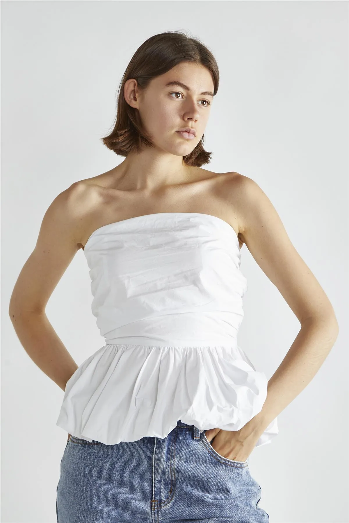 White Sleeveless Half-Pleated Crop-Top sold by Glamorous product image thumbnail 3