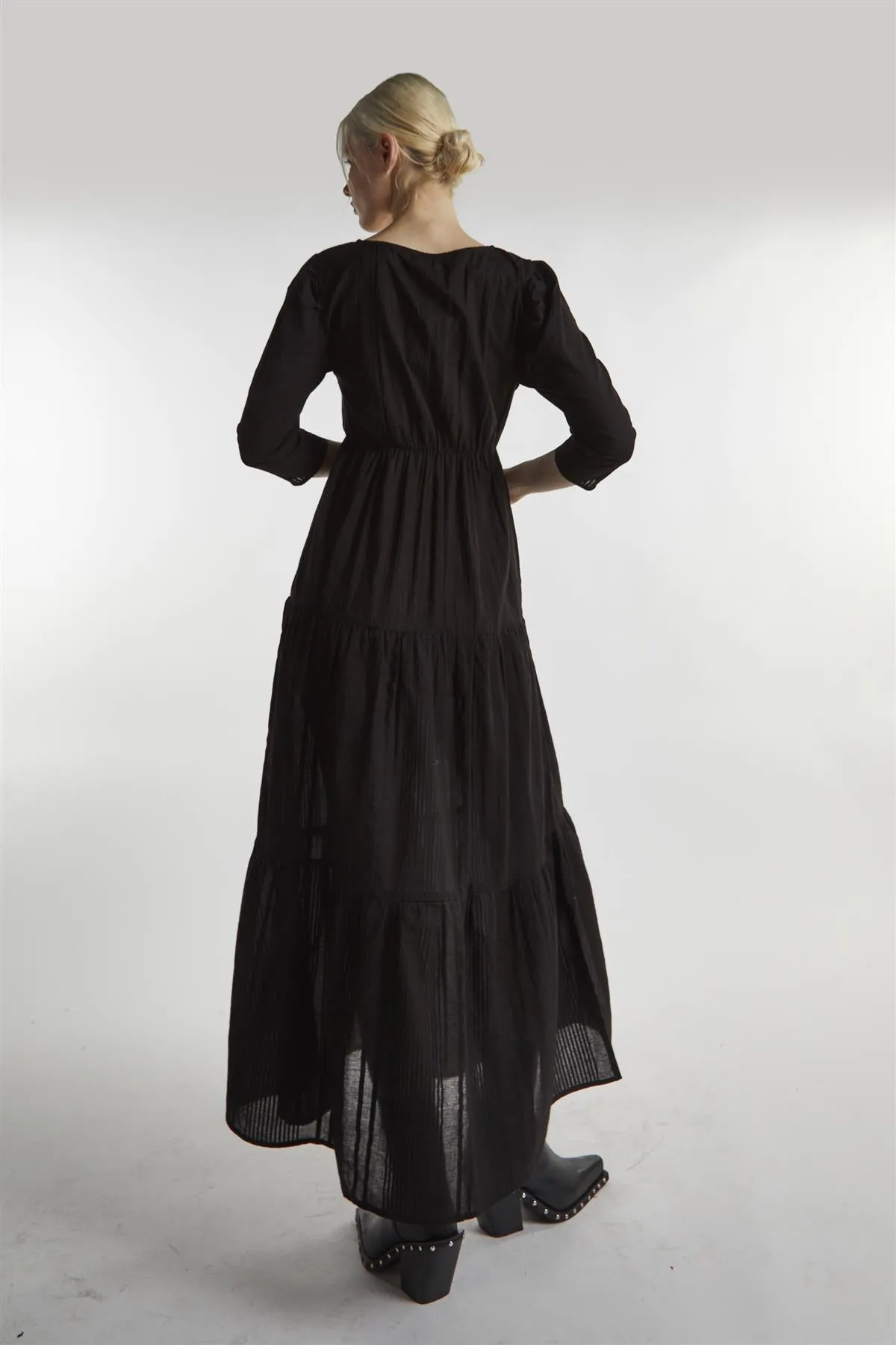 Black-Linen Cut-Out Maxi-Dress sold by Glamorous product image thumbnail 2