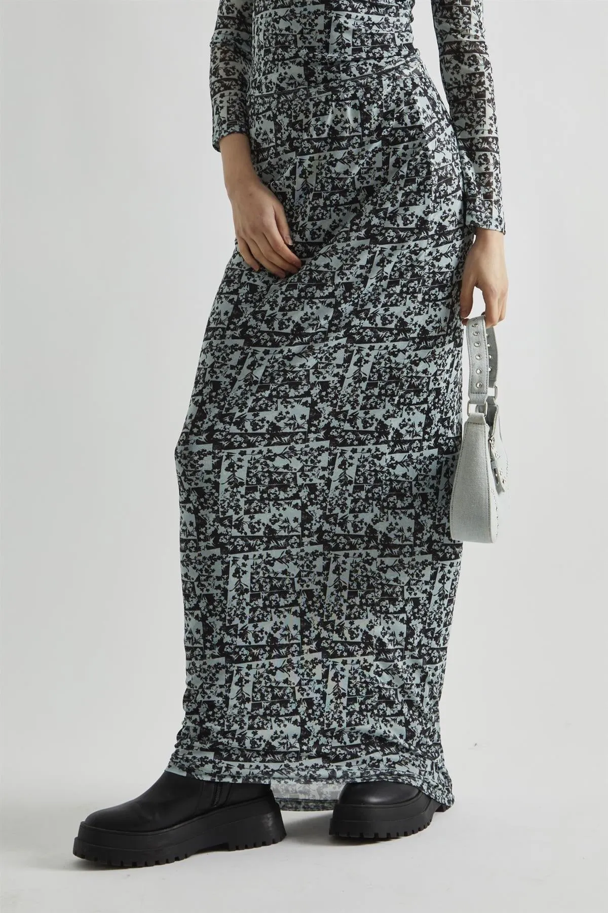 Mint-Black Spliced Mesh Bodycon Maxi-Skirt sold by Glamorous product image thumbnail 3