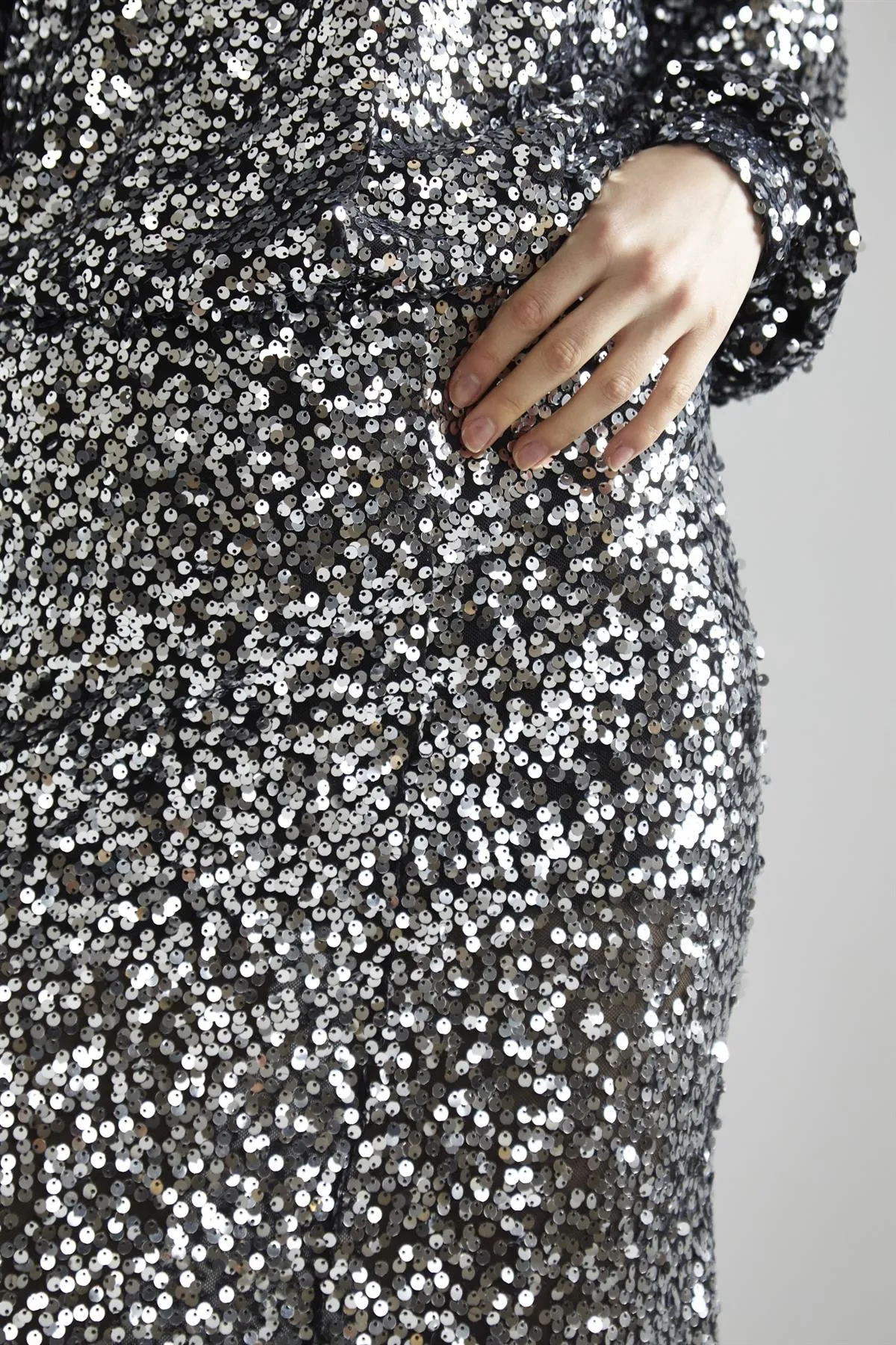 Black-Silver Sequin Bias-Cut Maxi-Skirt sold by Glamorous product image thumbnail 4