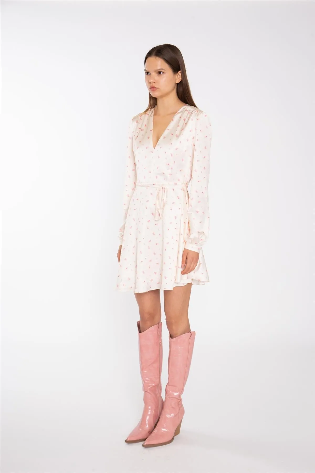 Peach-Pink Daisy V-Neck Mini-Dress sold by Glamorous product image thumbnail 3