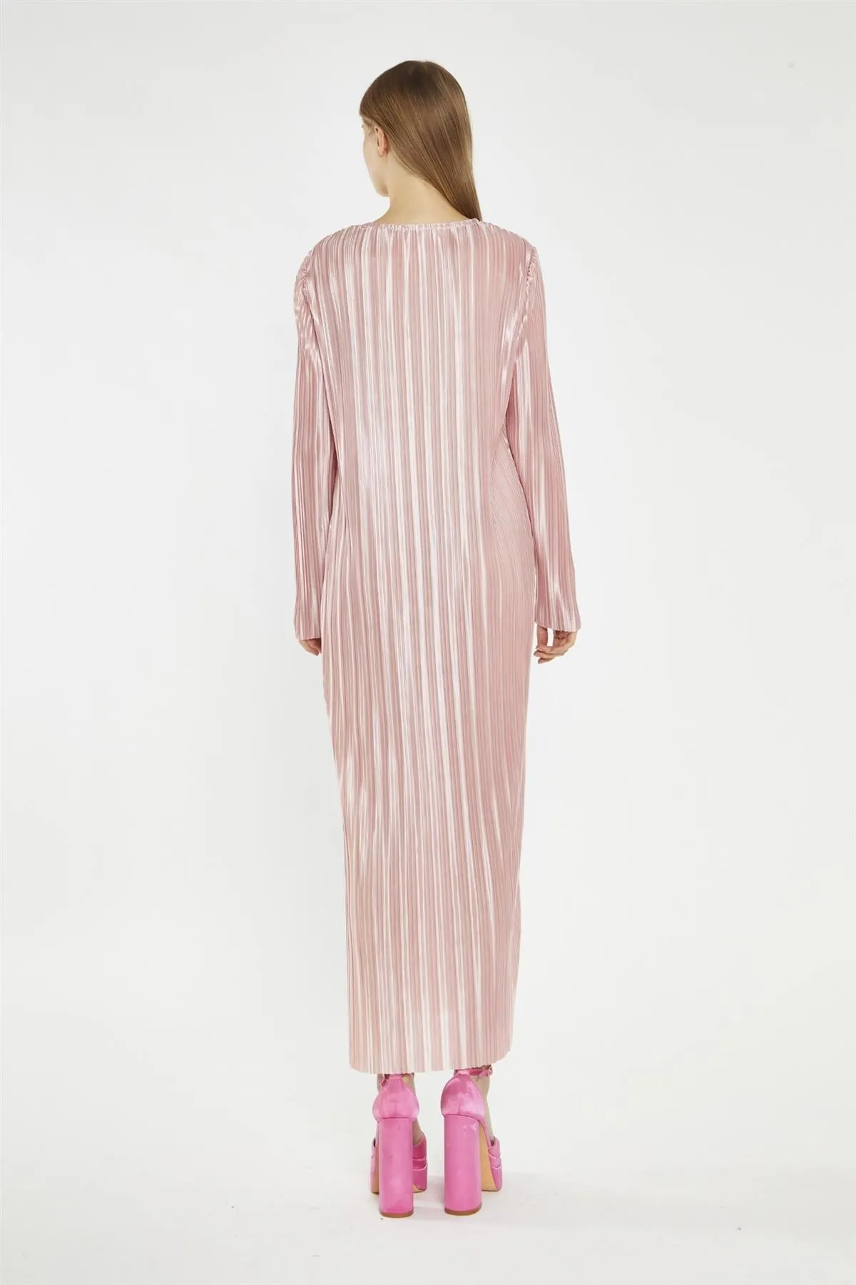 Pink-Plisse Maxi-Dress sold by Glamorous product image thumbnail 2