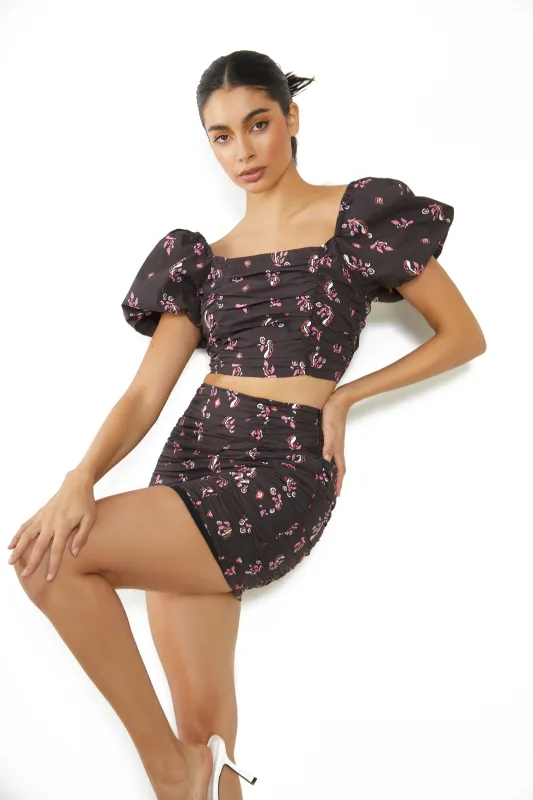 Glamorous Black Pink Motif Ruched Mini Skirt made by Glamorous