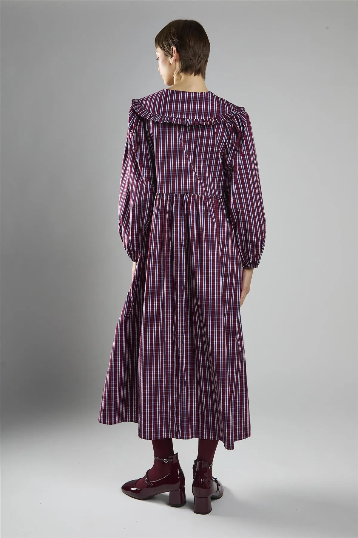 Burgundy & Navy Check Tie Front Midi Dress sold by Glamorous product image thumbnail 2