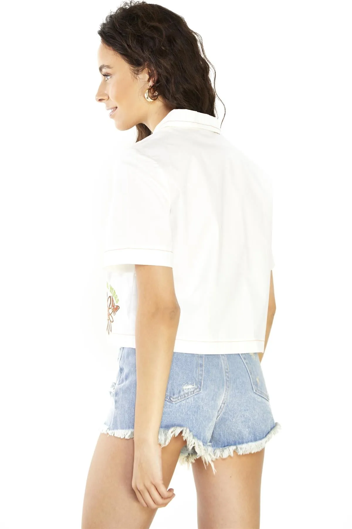 Off White Short-Sleeve Positivity Crop-Top sold by Glamorous product image thumbnail 2