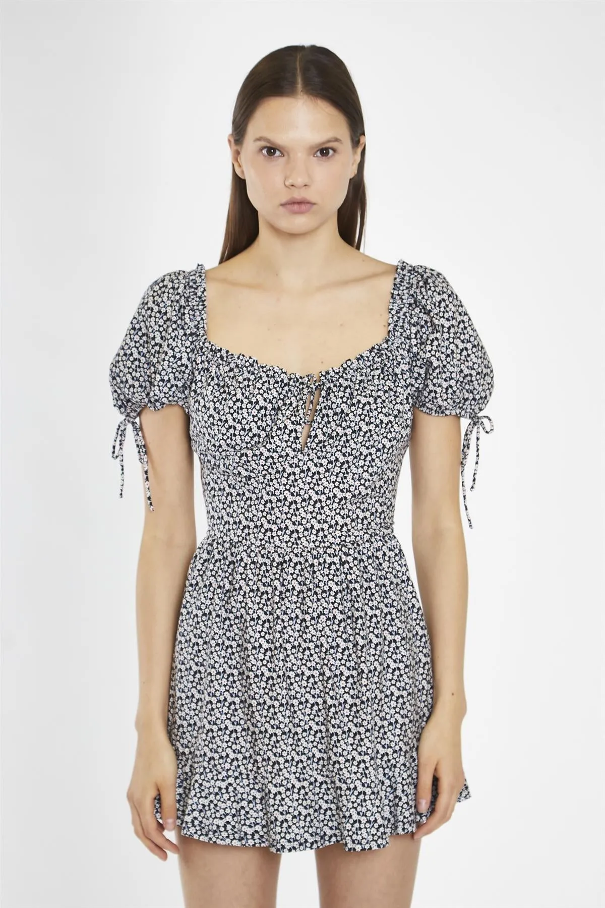 Black-Multi Daisy Tie-Back Playsuit sold by Glamorous product image thumbnail 3