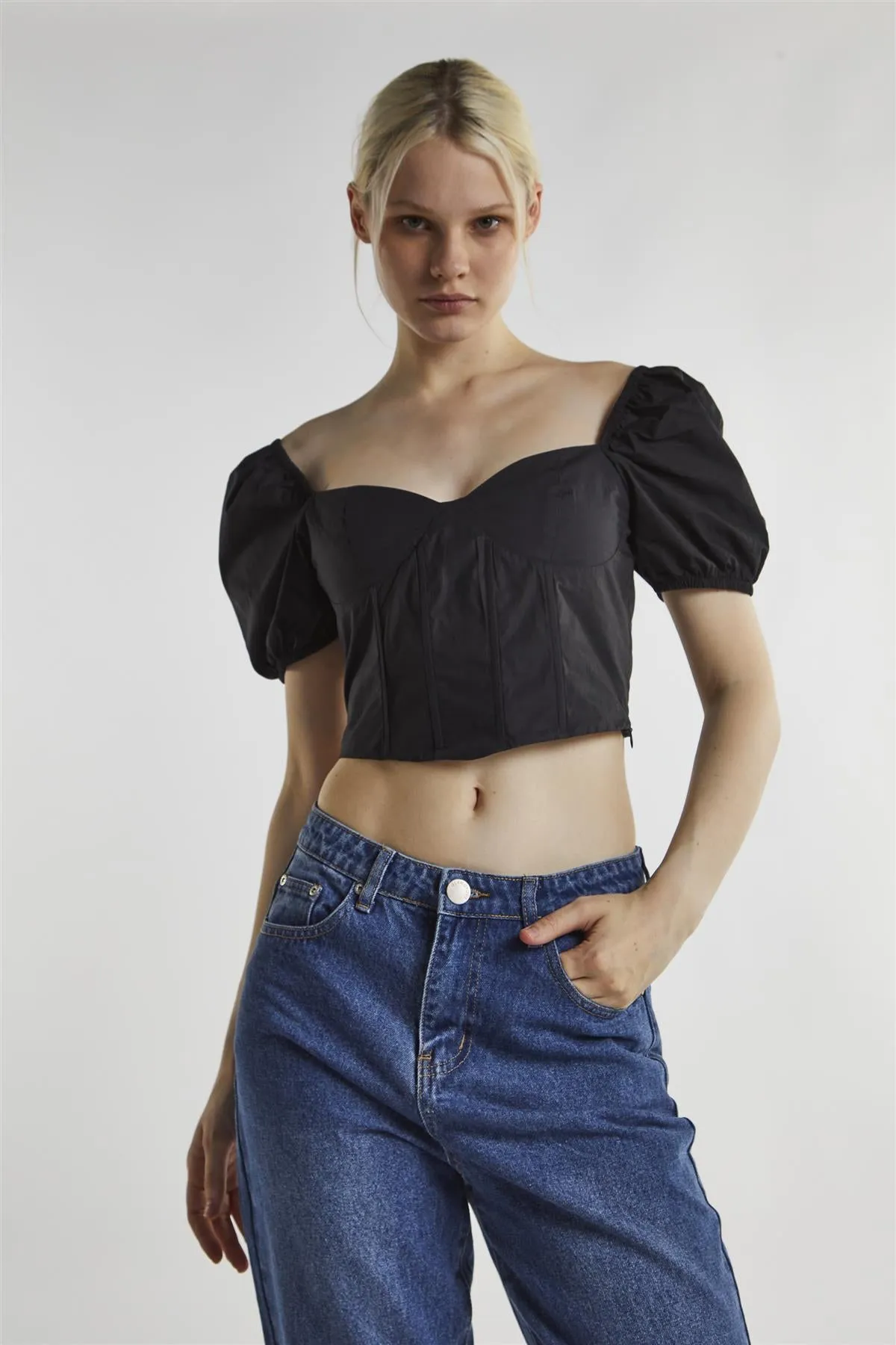 Black Sweetheart Neckline Crop-top sold by Glamorous product image thumbnail 3