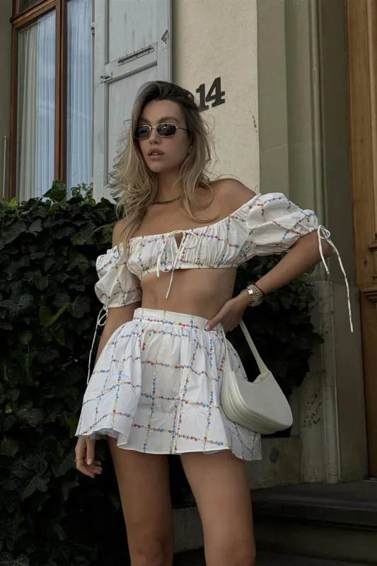 Grid Picnic floral Pleated Mini-Skirt made by Glamorous