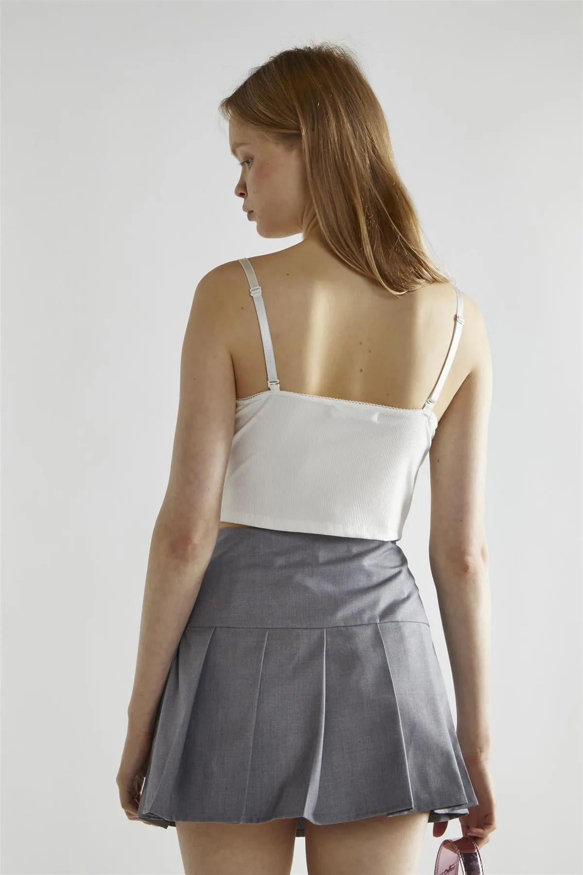 Off-White Sleeveless Crop-Top sold by Glamorous product image thumbnail 2