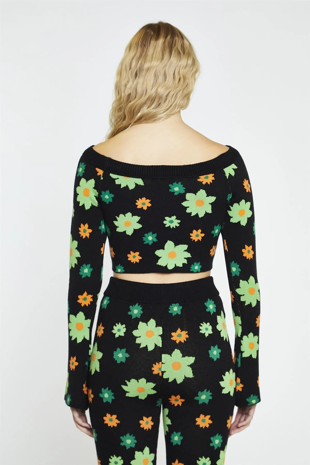 Green-Flower-Intarsia Long-Sleeve Crop-Top sold by Glamorous product image thumbnail 2