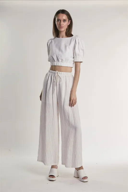 White Puffed-Sleeve Crop-Top made by Glamorous