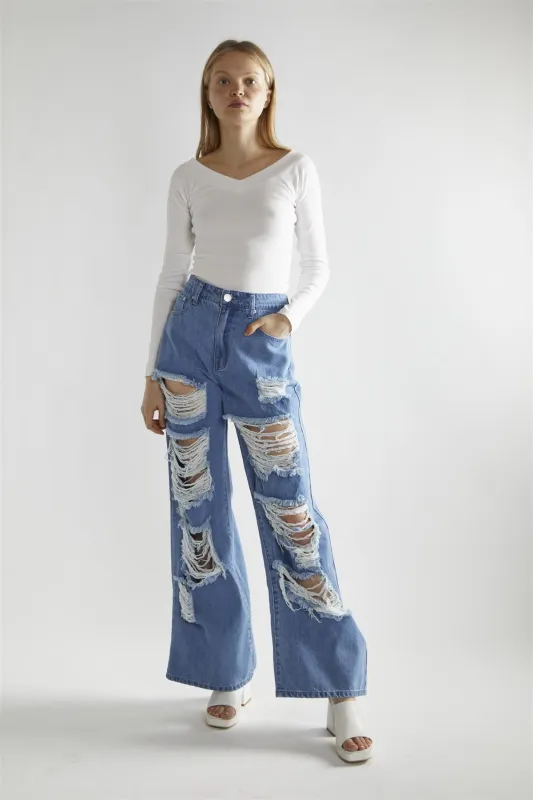 White-Rib V-Neck Long-Sleeve Top sold by Glamorous