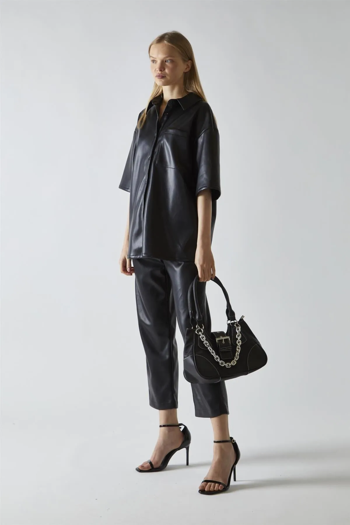 Black-PU Boxy Oversized-Shirt sold by Glamorous product image thumbnail 4