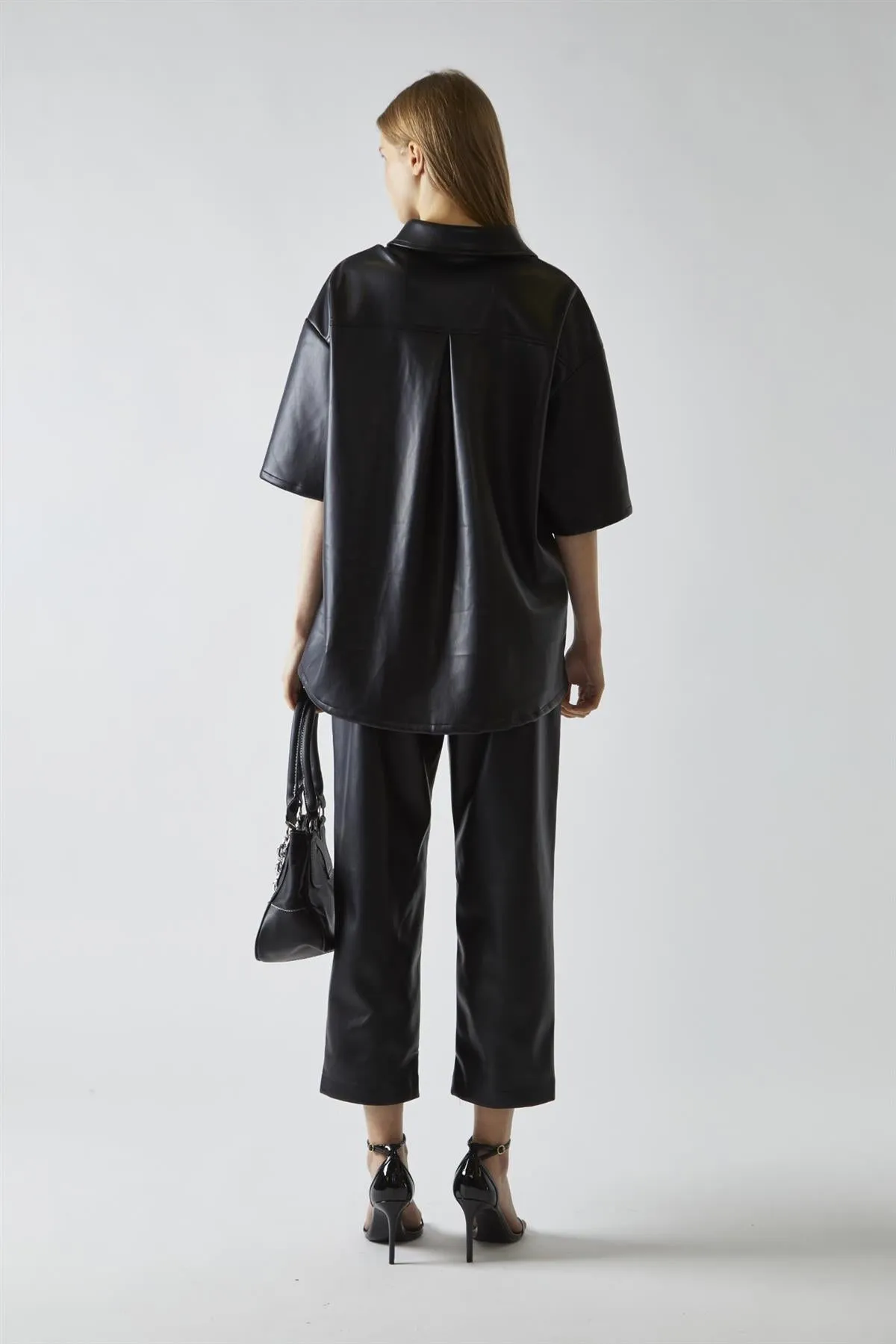 Black-PU Boxy Oversized-Shirt sold by Glamorous product image thumbnail 2