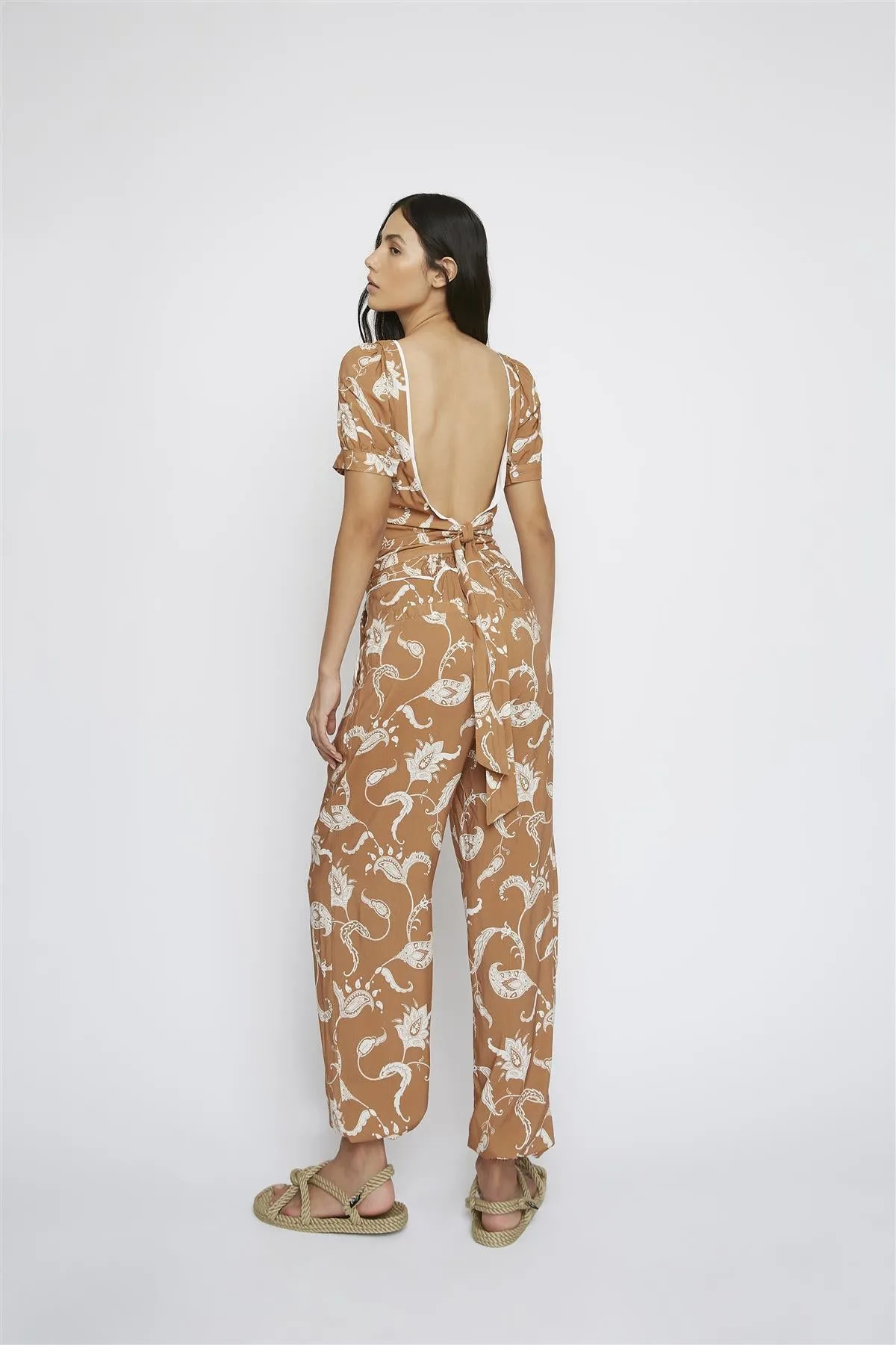 Brown-Paisley Tie-Back Crop-Top sold by Glamorous product image thumbnail 2