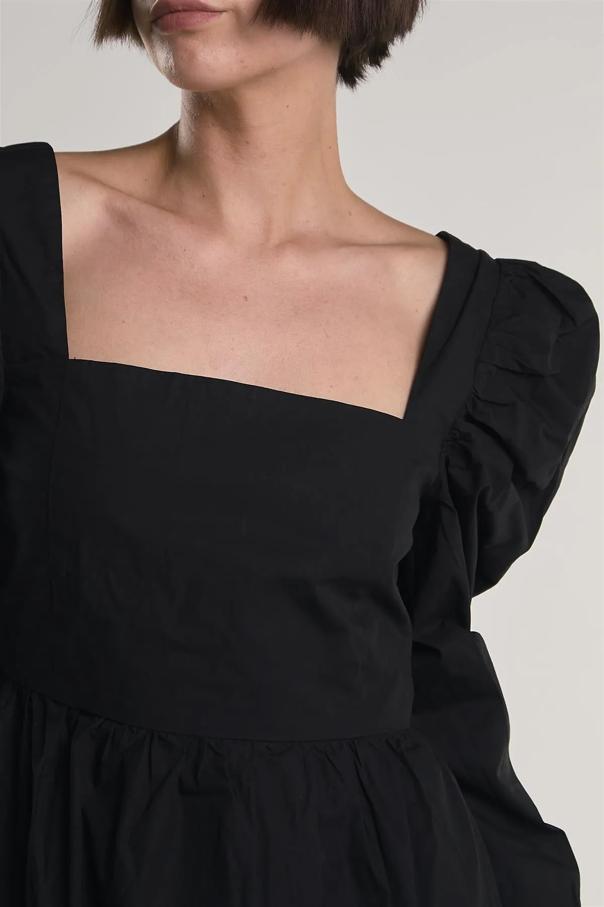 Black Puff-Long-Statement-Sleeve Maxi-Dress sold by Glamorous product image thumbnail 4