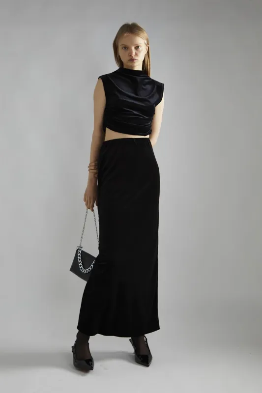 Black-Velvet Ruched Crop-Top sold by Glamorous