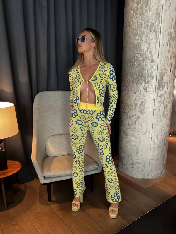 Glamorous Blue Yellow Intarsia Knit Chain Fastened Top made by Glamorous