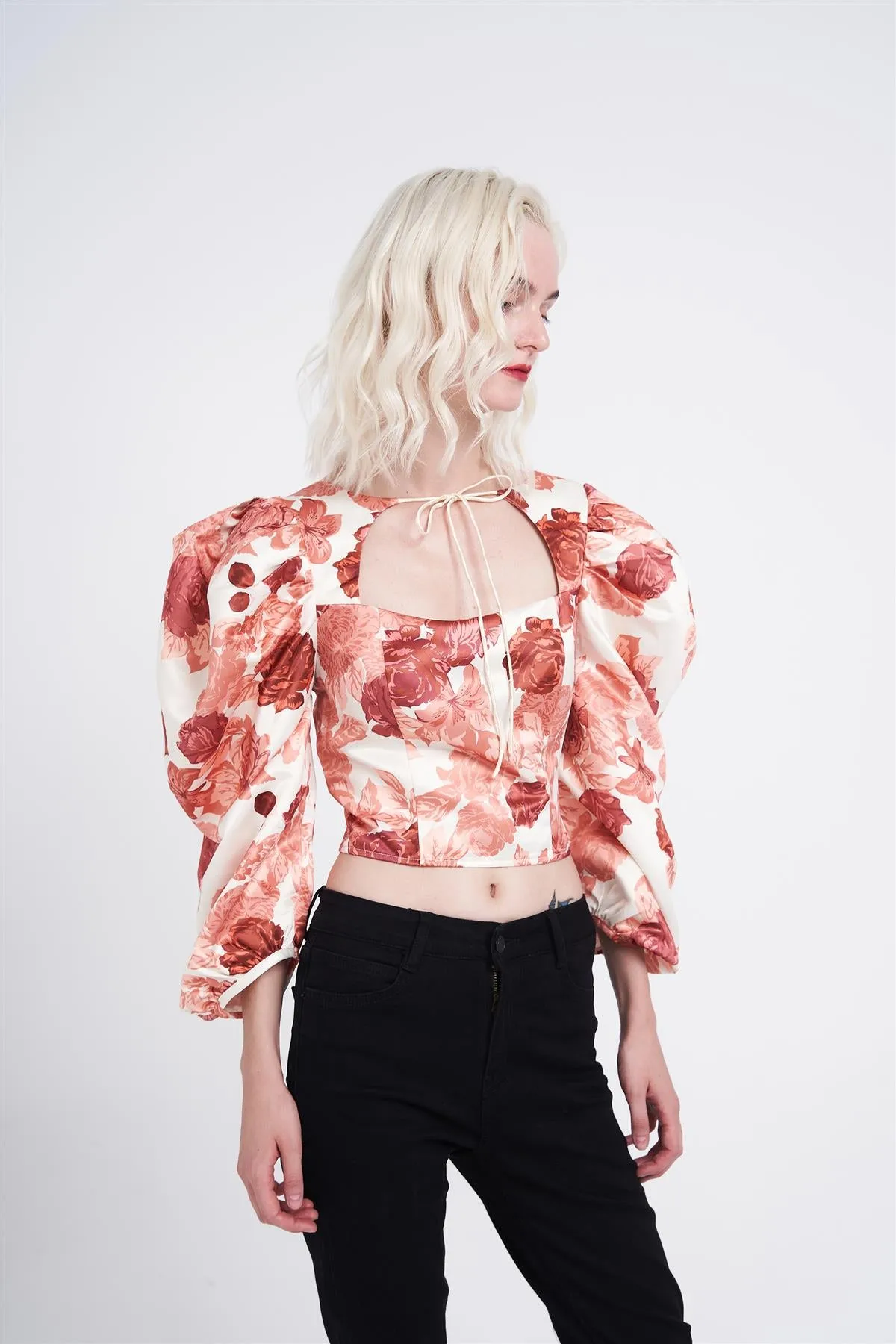 Cream-Apricot-Rose Long-Puff-Sleeve Crop-Top sold by Glamorous product image thumbnail 3