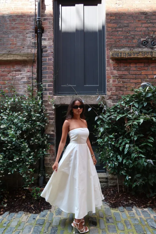 Vanilla Bandeau-Pleated Maxi-Dress sold by Glamorous